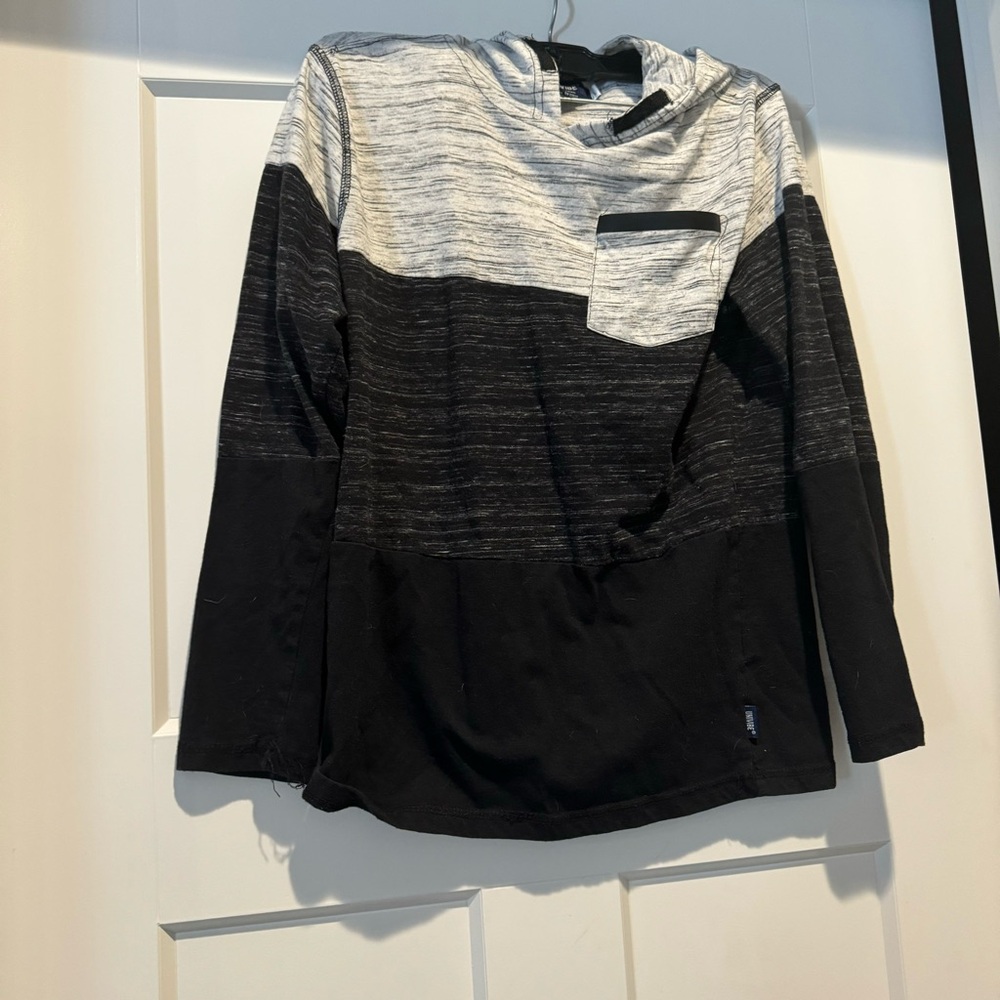 Univibe large black long sleeve hoodie